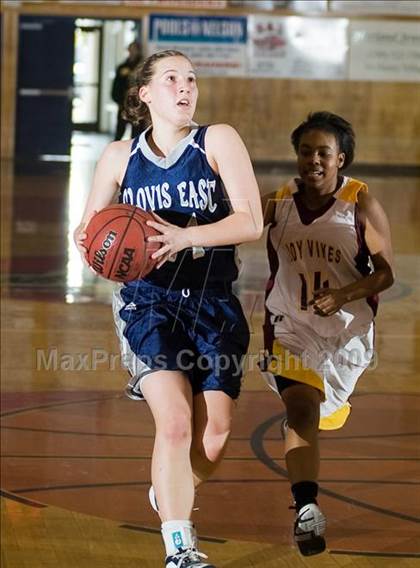 Thumbnail 3 in Edison vs. Clovis East photogallery.