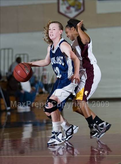 Thumbnail 1 in Edison vs. Clovis East photogallery.