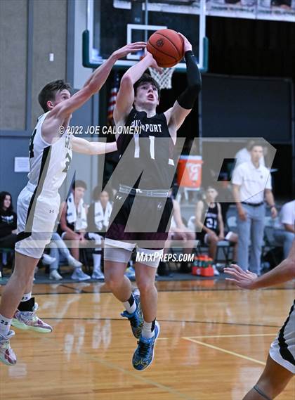 Thumbnail 1 in Davenport vs New Braunfels Christian Academy (Marion Basketball Tournament) photogallery.