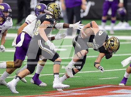 Thumbnail 3 in Post vs. Shiner (UIL 2A Division 1 State Final) photogallery.