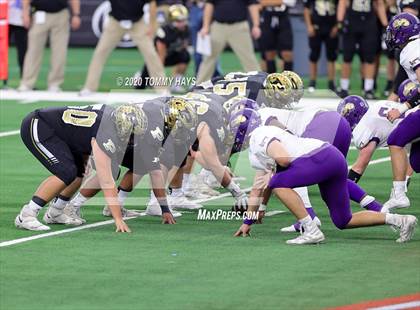 Thumbnail 1 in Post vs. Shiner (UIL 2A Division 1 State Final) photogallery.