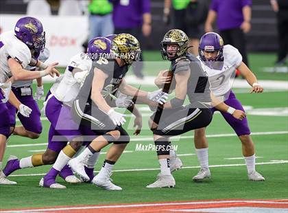 Thumbnail 1 in Post vs. Shiner (UIL 2A Division 1 State Final) photogallery.