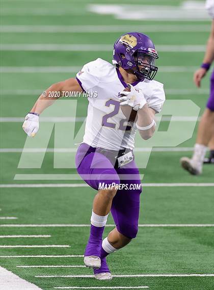 Thumbnail 1 in Post vs. Shiner (UIL 2A Division 1 State Final) photogallery.