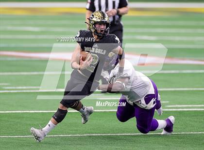 Thumbnail 2 in Post vs. Shiner (UIL 2A Division 1 State Final) photogallery.