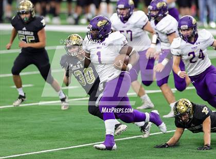 Thumbnail 2 in Post vs. Shiner (UIL 2A Division 1 State Final) photogallery.