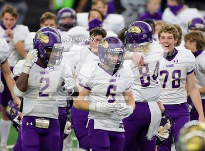 Thumbnail 2 in Post vs. Shiner (UIL 2A Division 1 State Final) photogallery.