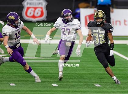 Thumbnail 1 in Post vs. Shiner (UIL 2A Division 1 State Final) photogallery.