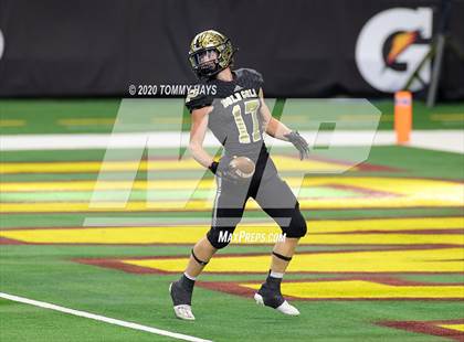 Thumbnail 3 in Post vs. Shiner (UIL 2A Division 1 State Final) photogallery.