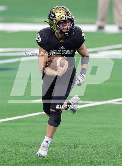 Thumbnail 2 in Post vs. Shiner (UIL 2A Division 1 State Final) photogallery.