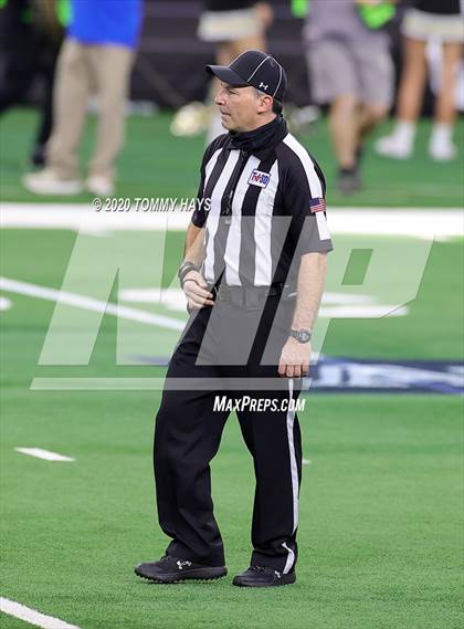 Thumbnail 1 in Post vs. Shiner (UIL 2A Division 1 State Final) photogallery.