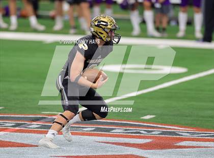 Thumbnail 1 in Post vs. Shiner (UIL 2A Division 1 State Final) photogallery.