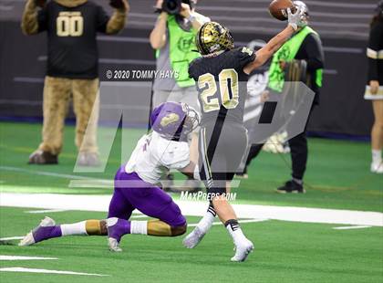 Thumbnail 1 in Post vs. Shiner (UIL 2A Division 1 State Final) photogallery.