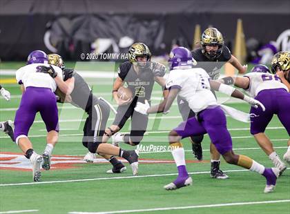 Thumbnail 1 in Post vs. Shiner (UIL 2A Division 1 State Final) photogallery.