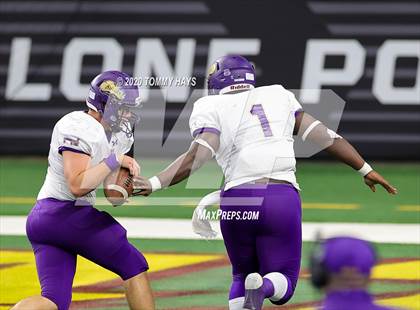 Thumbnail 2 in Post vs. Shiner (UIL 2A Division 1 State Final) photogallery.