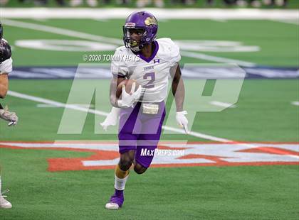 Thumbnail 3 in Post vs. Shiner (UIL 2A Division 1 State Final) photogallery.