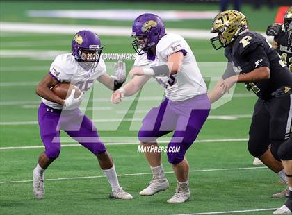 Thumbnail 1 in Post vs. Shiner (UIL 2A Division 1 State Final) photogallery.