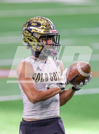 Thumbnail 1 in Post vs. Shiner (UIL 2A Division 1 State Final) photogallery.