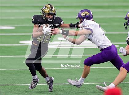 Thumbnail 3 in Post vs. Shiner (UIL 2A Division 1 State Final) photogallery.