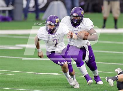 Thumbnail 3 in Post vs. Shiner (UIL 2A Division 1 State Final) photogallery.