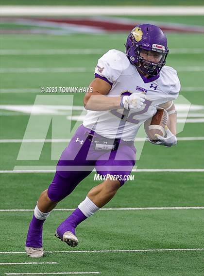 Thumbnail 3 in Post vs. Shiner (UIL 2A Division 1 State Final) photogallery.
