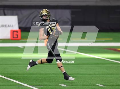 Thumbnail 1 in Post vs. Shiner (UIL 2A Division 1 State Final) photogallery.