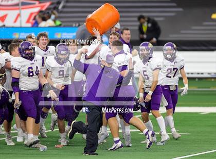 Thumbnail 1 in Post vs. Shiner (UIL 2A Division 1 State Final) photogallery.