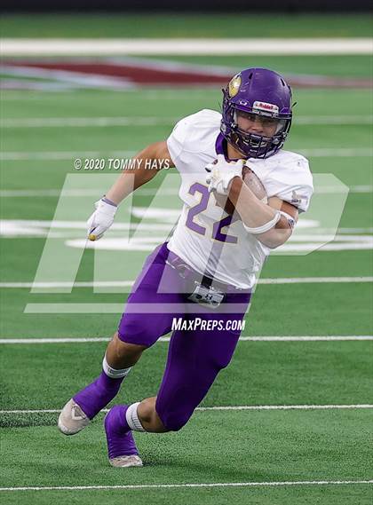Thumbnail 1 in Post vs. Shiner (UIL 2A Division 1 State Final) photogallery.