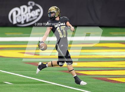 Thumbnail 1 in Post vs. Shiner (UIL 2A Division 1 State Final) photogallery.
