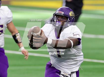 Thumbnail 1 in Post vs. Shiner (UIL 2A Division 1 State Final) photogallery.