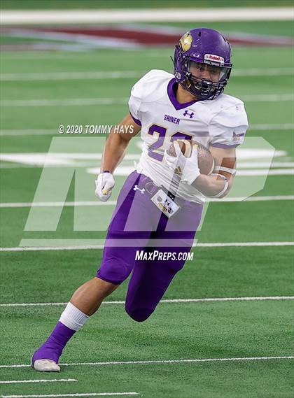 Thumbnail 3 in Post vs. Shiner (UIL 2A Division 1 State Final) photogallery.