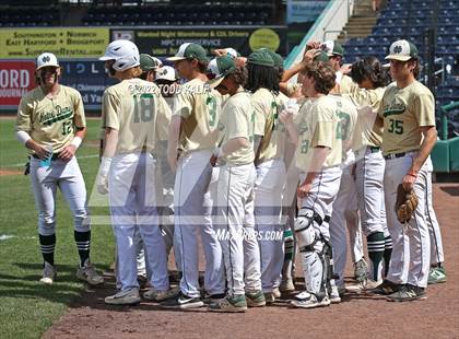 Thumbnail 2 in Maloney vs. Notre Dame (CIAC Class L Semifinal) photogallery.