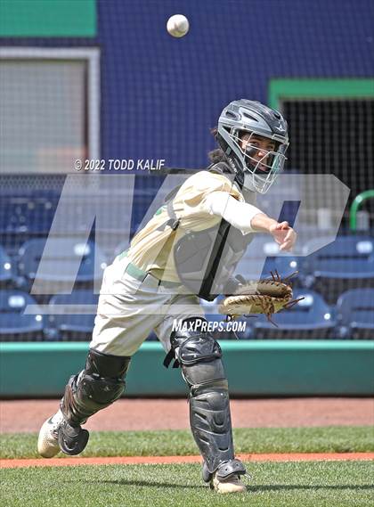 Thumbnail 2 in Maloney vs. Notre Dame (CIAC Class L Semifinal) photogallery.