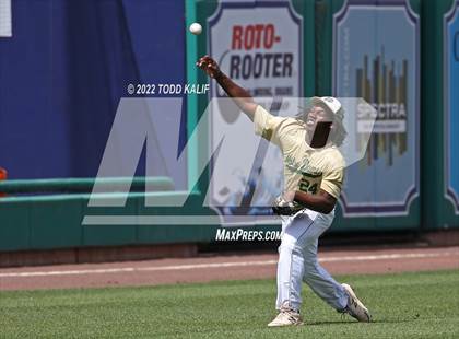 Thumbnail 3 in Maloney vs. Notre Dame (CIAC Class L Semifinal) photogallery.