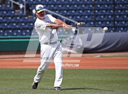 Thumbnail 2 in Maloney vs. Notre Dame (CIAC Class L Semifinal) photogallery.