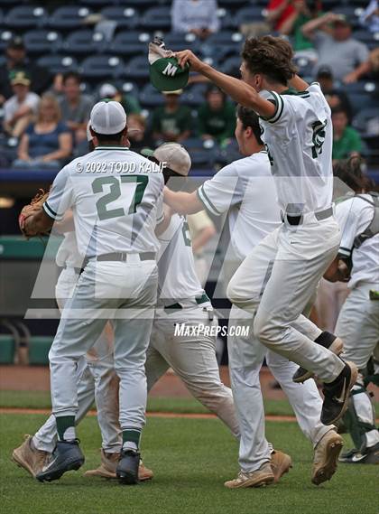 Thumbnail 2 in Maloney vs. Notre Dame (CIAC Class L Semifinal) photogallery.