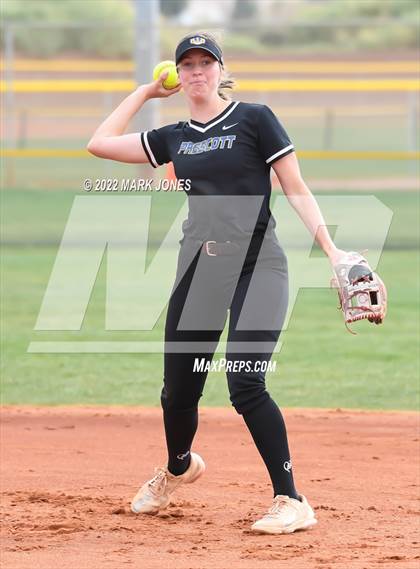 Thumbnail 1 in El Toro vs. Prescott (Dave Kops Tournament of Champions) photogallery.