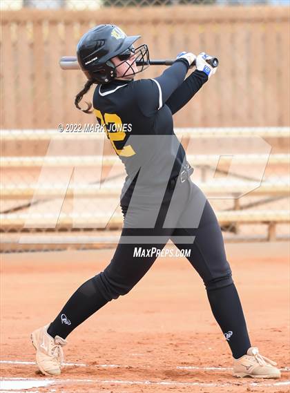Thumbnail 2 in El Toro vs. Prescott (Dave Kops Tournament of Champions) photogallery.
