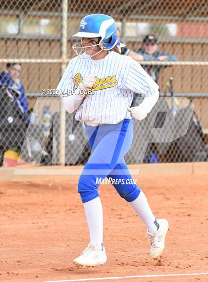 Thumbnail 2 in El Toro vs. Prescott (Dave Kops Tournament of Champions) photogallery.