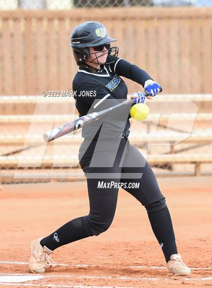 Thumbnail 1 in El Toro vs. Prescott (Dave Kops Tournament of Champions) photogallery.