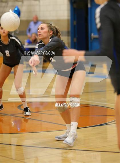 Thumbnail 3 in Lincoln(Stockton) @ Rocklin (CIF SJS D1 Playoffs) photogallery.