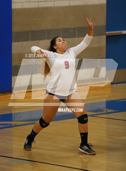 Thumbnail 2 in Lincoln(Stockton) @ Rocklin (CIF SJS D1 Playoffs) photogallery.