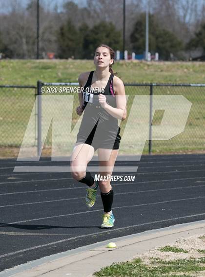 Thumbnail 3 in YC Winborn Preseason Invitational photogallery.