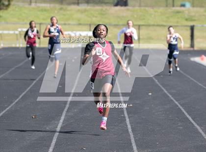 Thumbnail 1 in YC Winborn Preseason Invitational photogallery.