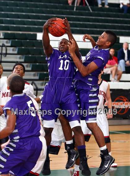 Thumbnail 1 in St. John's vs. Johnson (Texas Jamboree) photogallery.