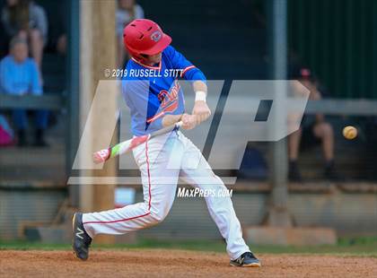 Thumbnail 3 in Kingfisher vs Durant photogallery.