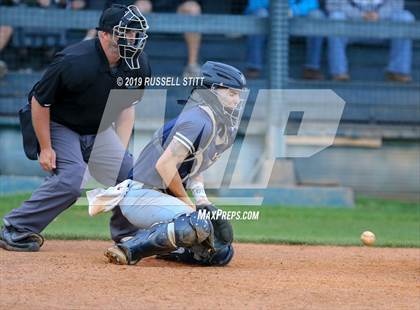 Thumbnail 1 in Kingfisher vs Durant photogallery.