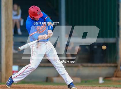 Thumbnail 2 in Kingfisher vs Durant photogallery.