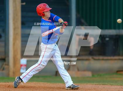 Thumbnail 3 in Kingfisher vs Durant photogallery.
