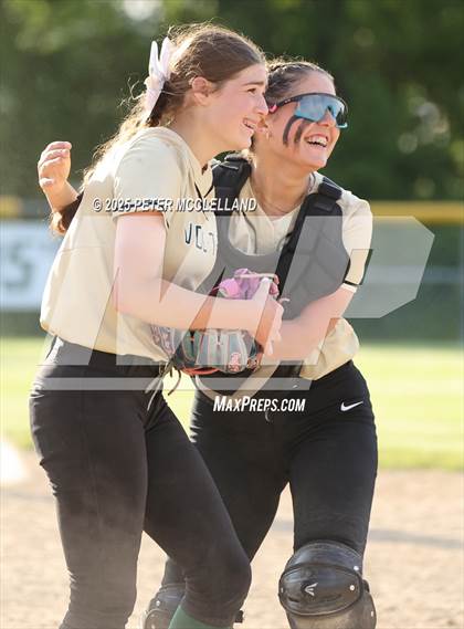 Thumbnail 3 in Greater New Bedford RVT vs Pentucket Regional (MIAA Division 3 Round of 16) photogallery.