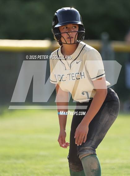 Thumbnail 3 in Greater New Bedford RVT vs Pentucket Regional (MIAA Division 3 Round of 16) photogallery.